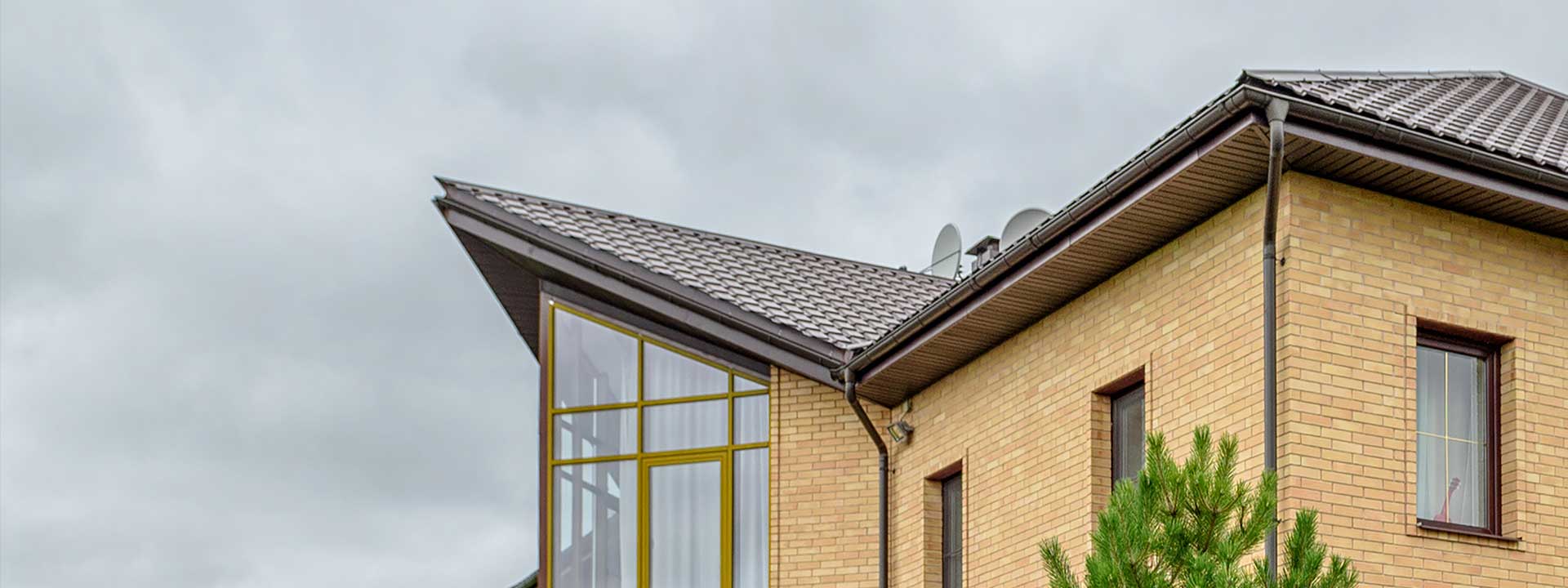 The Role of Roof Gutters in Roof Health and Home Protection