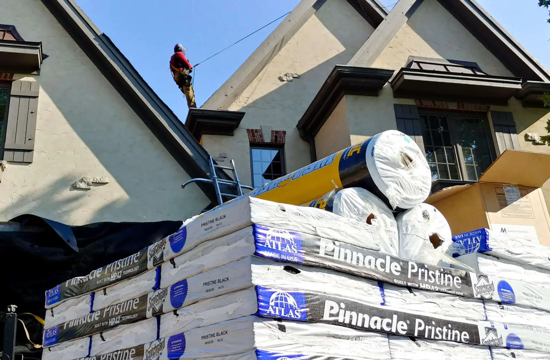 The Key to a Long-Lasting Roof: Hiring a Skilled Roofing Contractor