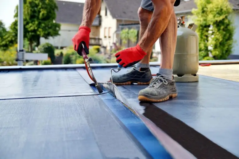 Flat Roofing Materials for Roof Maintenance